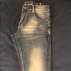 Crysp Denim Atlantic Denim (Indigo Dirty Wash)
30